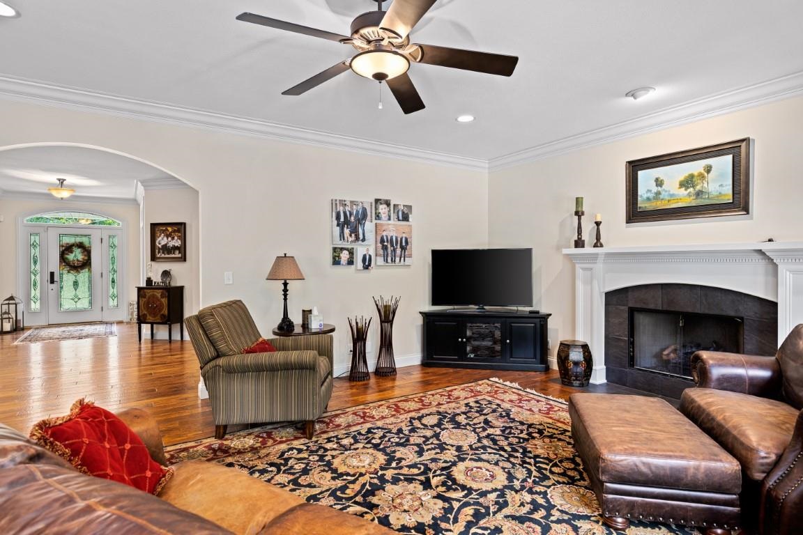 1812 Autumn Ridge Washington, IL 61571 - Photo 11 of 50 Gallery Image 11