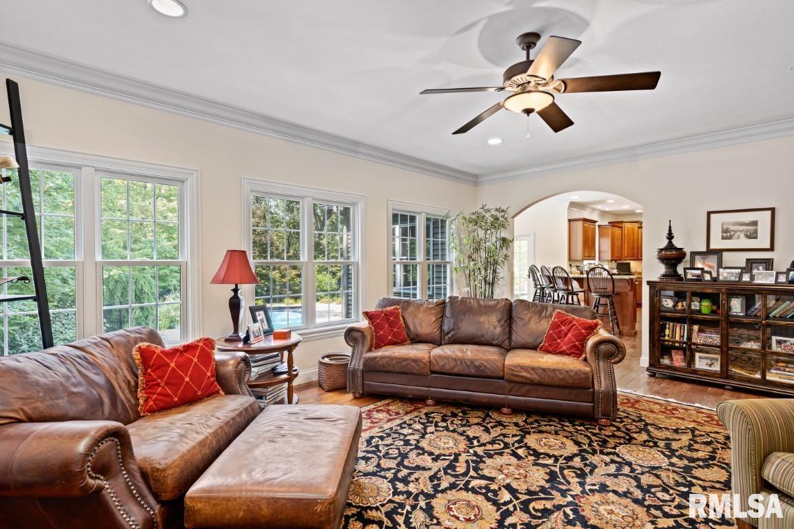 1812 Autumn Ridge Washington, IL 61571 - Photo 12 of 50 Gallery Image 12