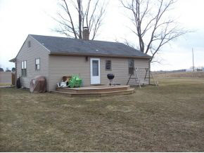 9278 Grape Road Plymouth, IN 46563 - Photo 4 of 22 Gallery Image 4