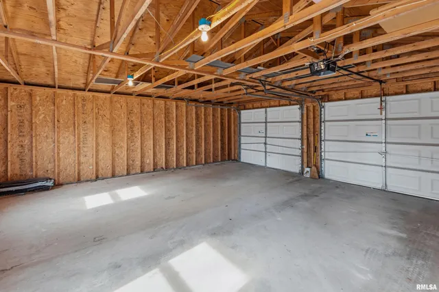 $314,900 | 409 North Main Street, Payson, IL 62360