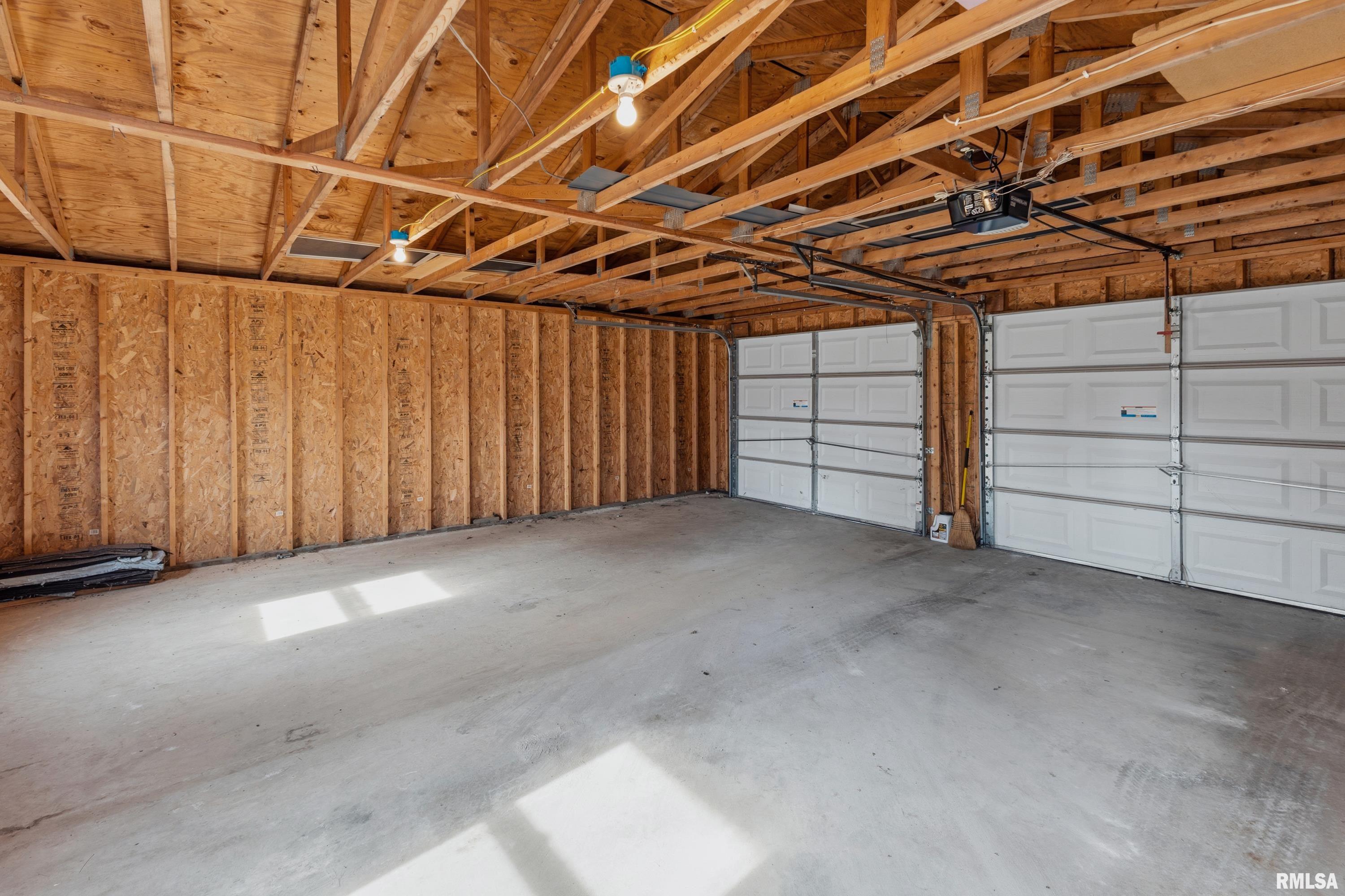 409 North Main Street Payson, IL 62360 - Photo 23 of 35