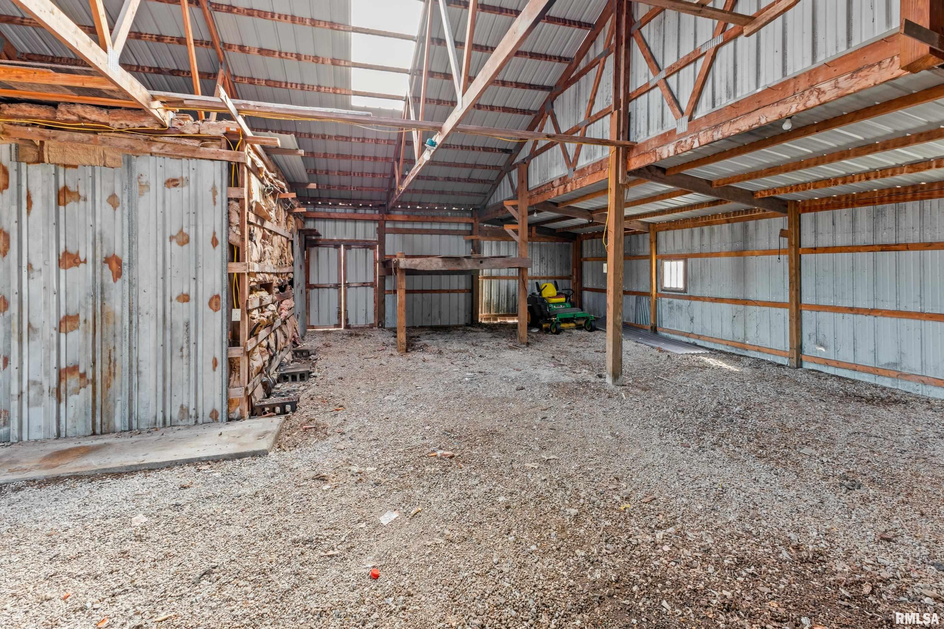 409 North Main Street Payson, IL 62360 - Photo 25 of 35