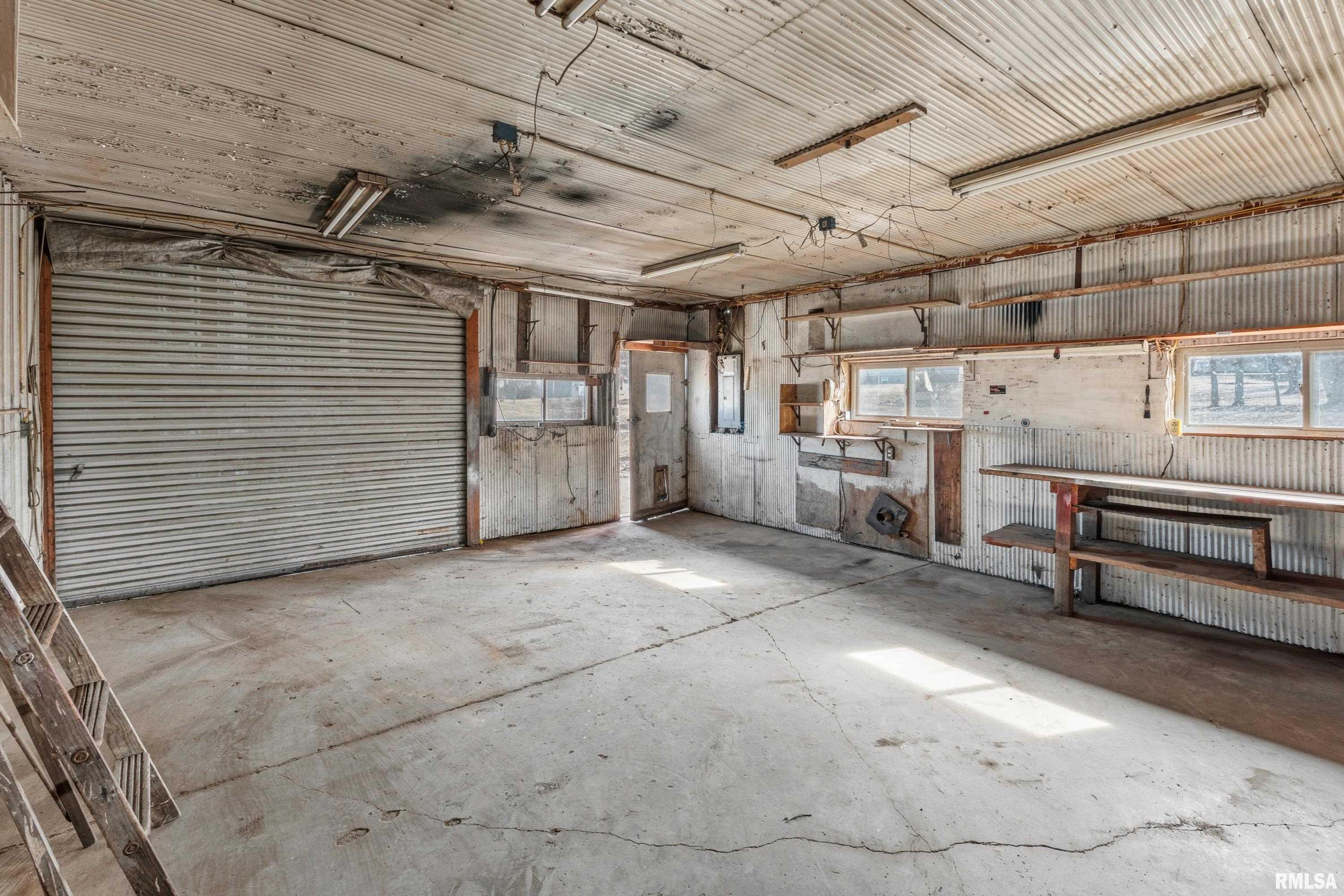 409 North Main Street Payson, IL 62360 - Photo 26 of 35