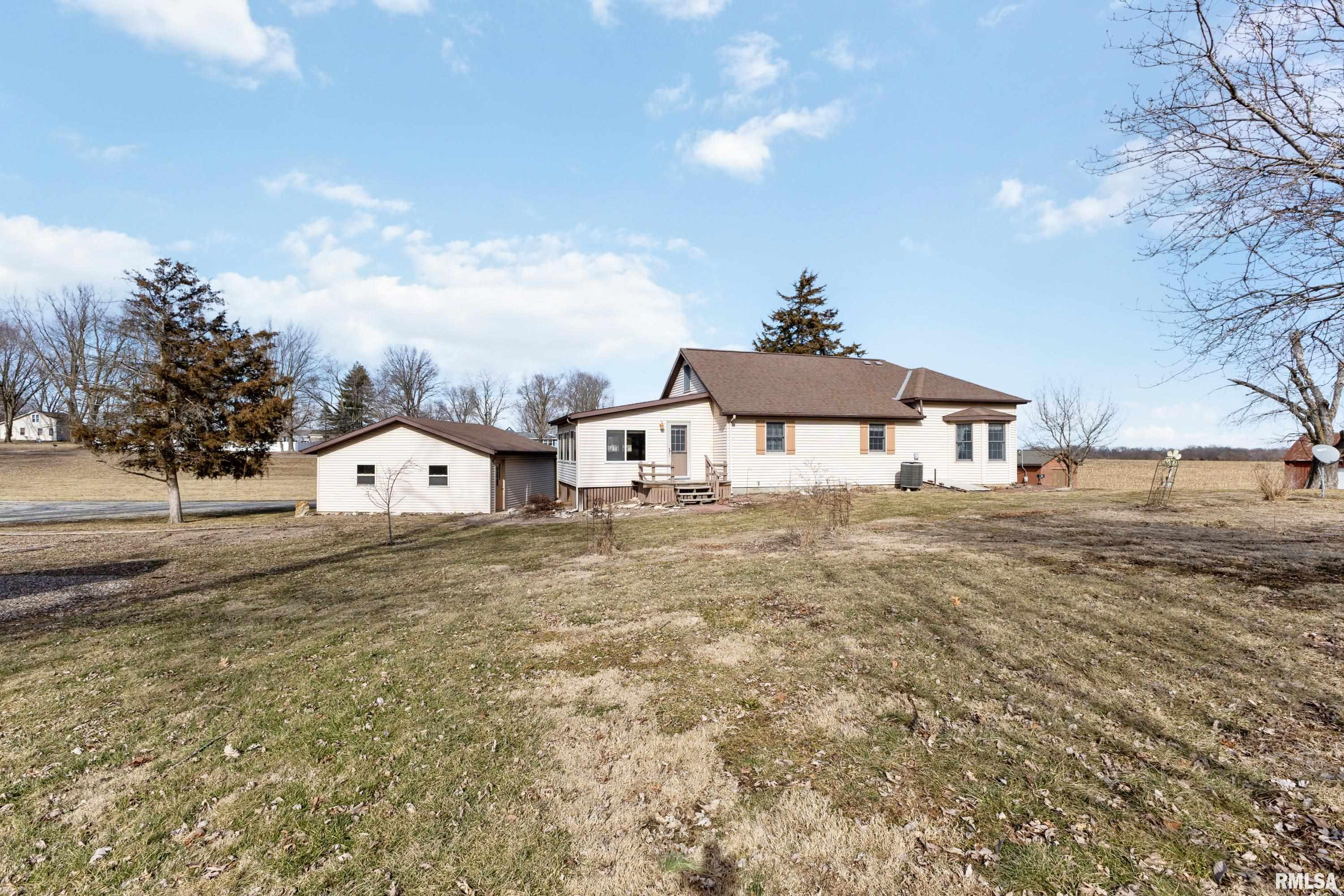 409 North Main Street Payson, IL 62360 - Photo 32 of 35