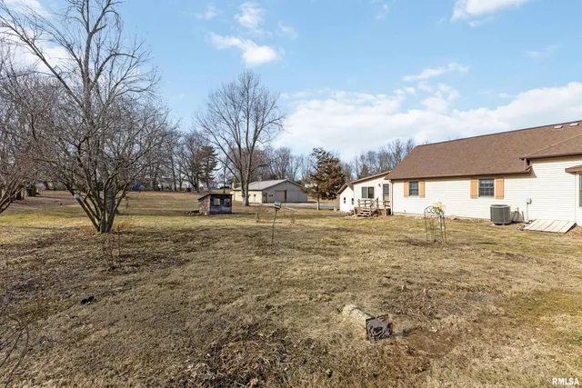 $314,900 | 409 North Main Street, Payson, IL 62360