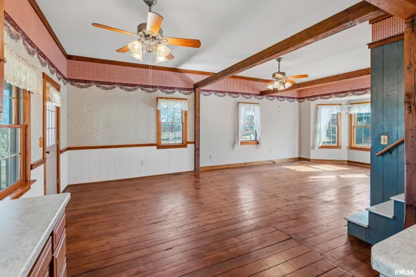 $259,900 | 409 North Main Street, Payson, IL 62360