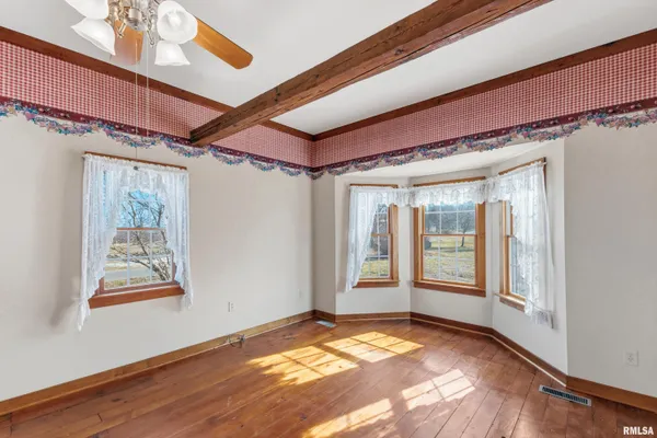 $259,900 | 409 North Main Street, Payson, IL 62360