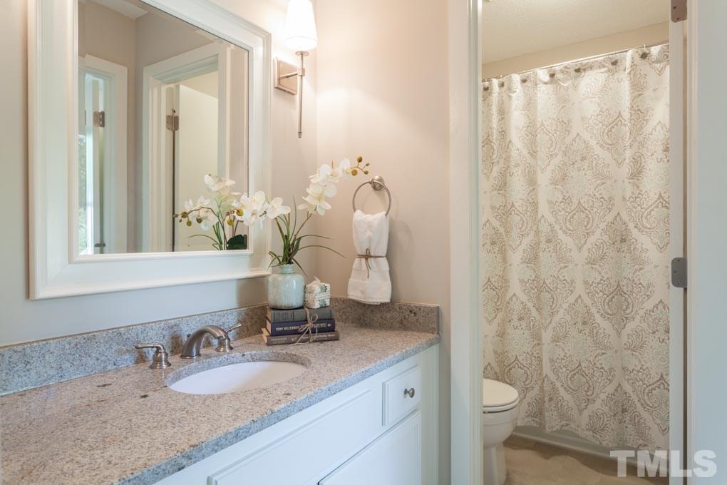 6109 Valleyfield Circle Raleigh, NC 27612 - Photo 9 of 11 New GRANITE and flooring
