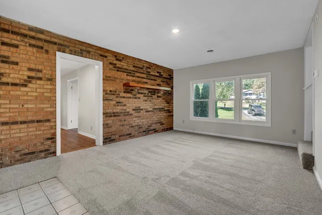 $360,000 | 425 Centennial Avenue, Lewisburg, TN 37091