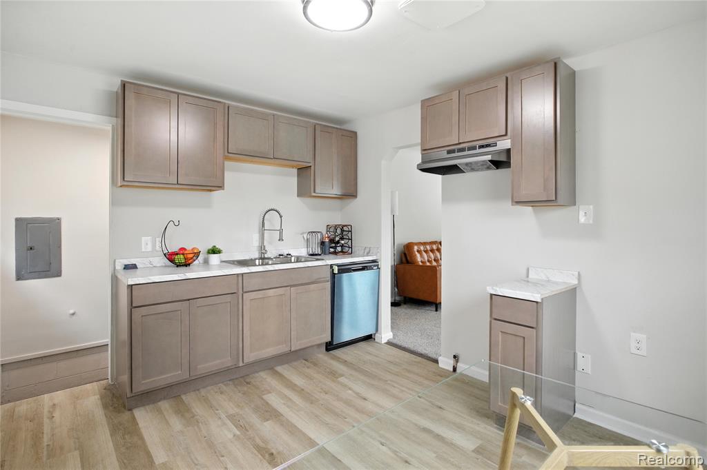 3887 Moore Street Inkster, MI 48141 - Photo 12 of 27 Gallery Image 12