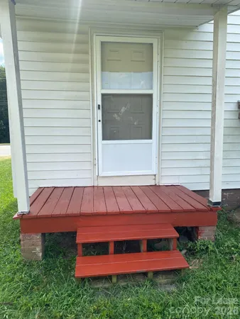 $1,100 | 106 South Chapel Street, Landis, NC 28088