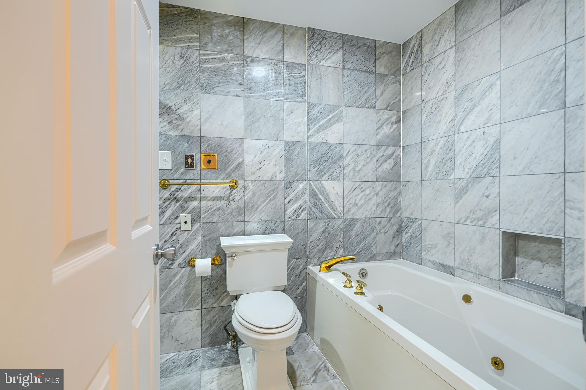 3801 Canterbury Road, Unit 404 Baltimore, MD 21218 - Photo 35 of 45 Gallery Image 35