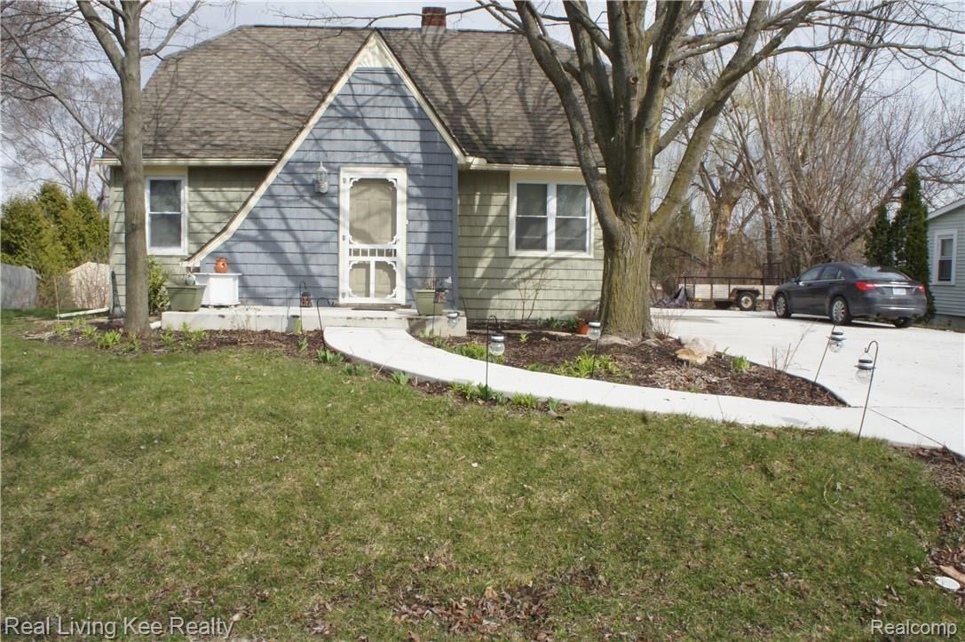 3855 Mildred Avenue Rochester, MI 48309 - Photo 1 of 29 Great Curb Appeal!