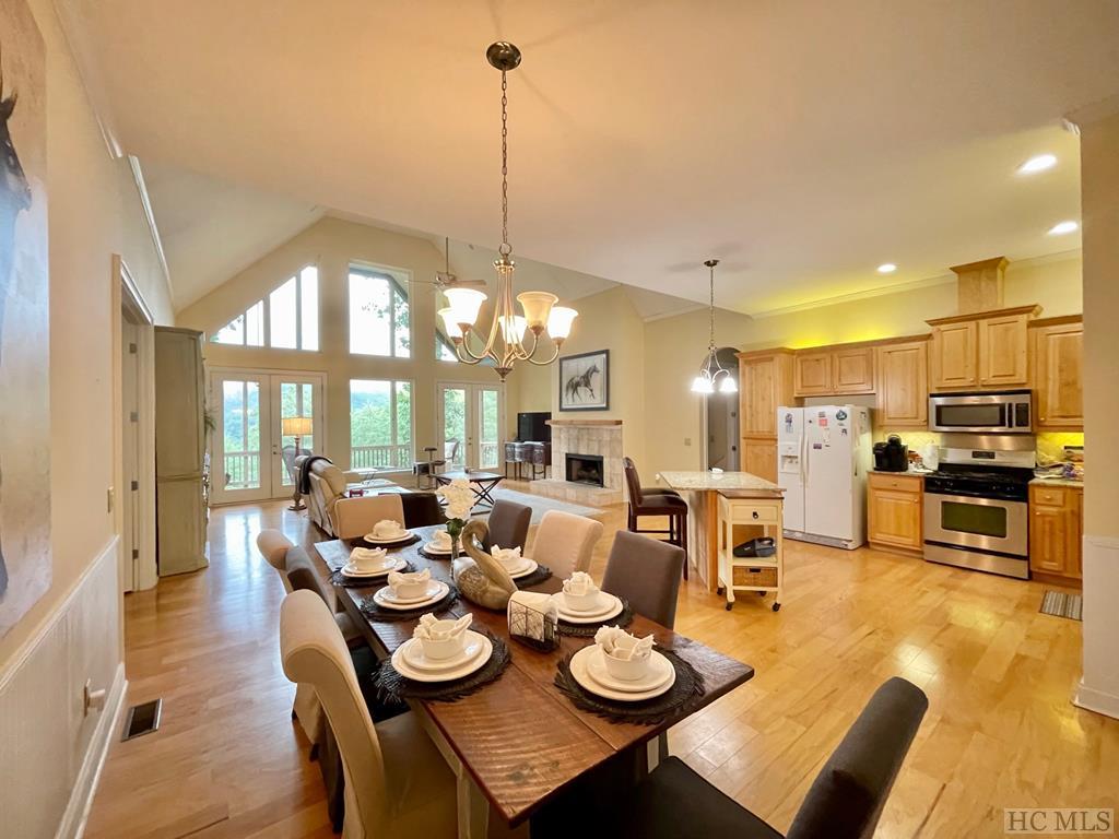 432 Deer Run Road Sapphire, NC 28774 - Photo 9 of 60 Gallery Image 9