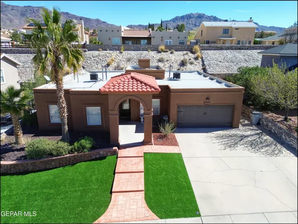 $329,999 | 1424 Rainbow Ridge Drive, El Paso, TX 79912