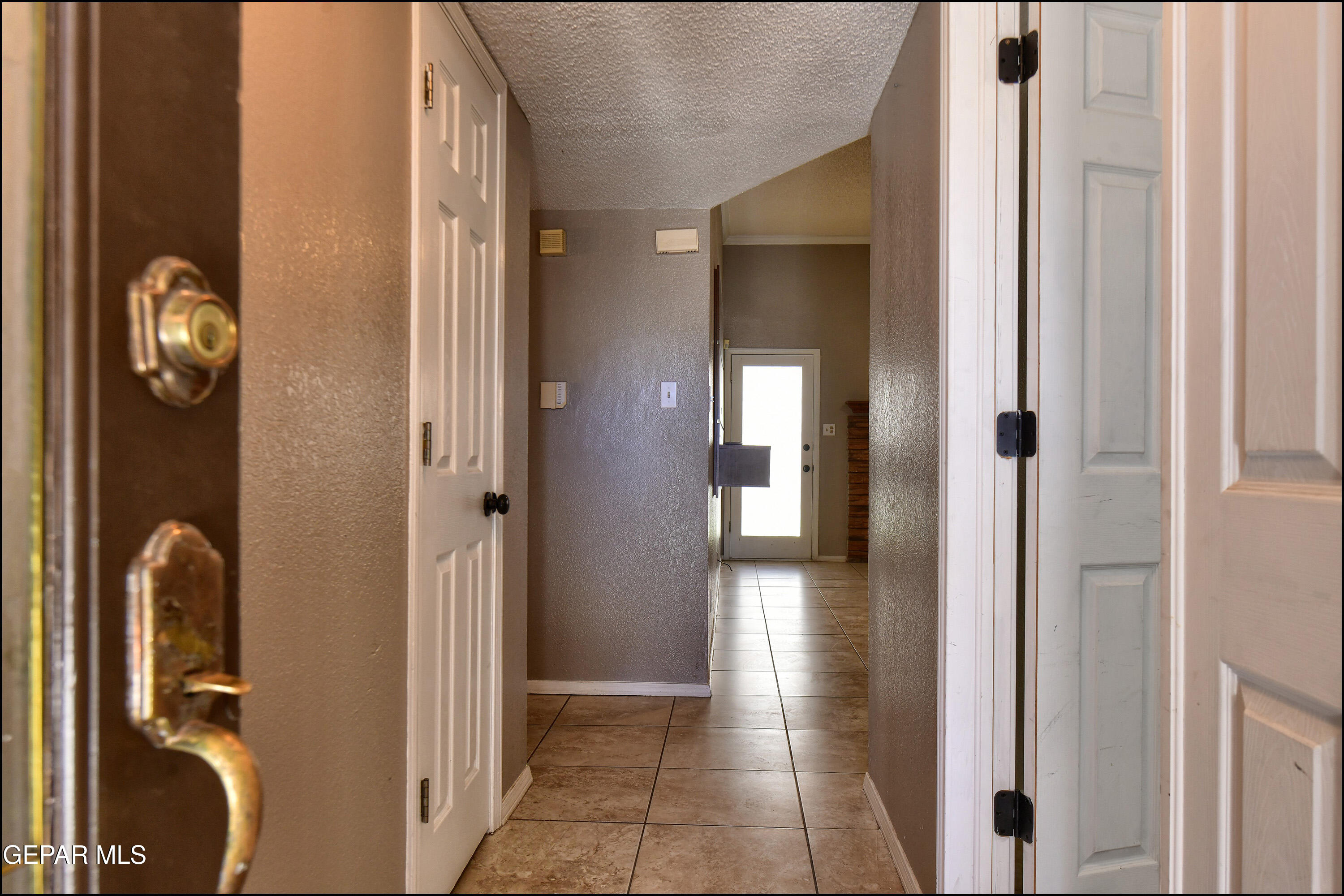 1424 Rainbow Ridge Drive El Paso, TX 79912 - Photo 10 of 69 05