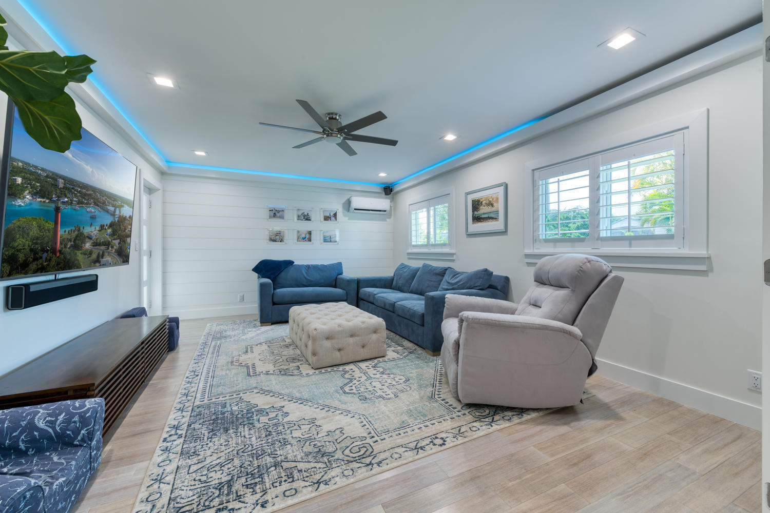 120 Windsor Road West Jupiter, FL 33469 - Photo 5 of 25 120 Windsor Rd E Jupiter FL-large-017-01