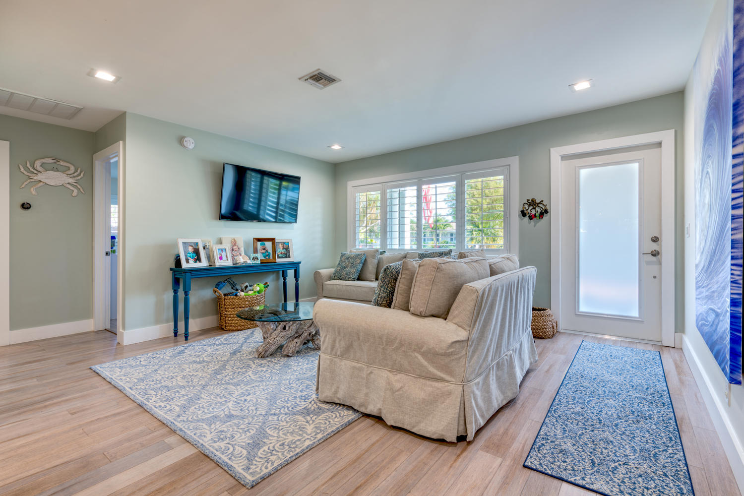 120 Windsor Road West Jupiter, FL 33469 - Photo 10 of 25 120 Windsor Rd E Jupiter FL-large-010-00