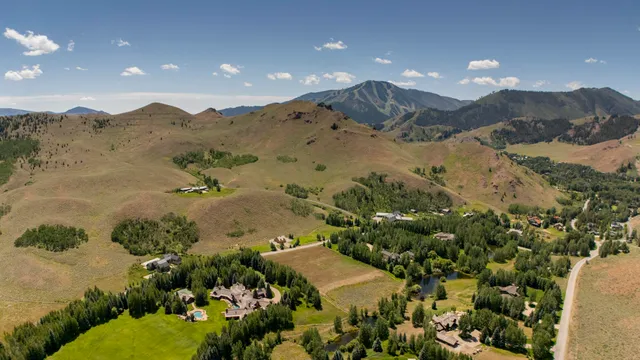 $7,250,000 | 115 Lake Creek Meadows Road, Blaine County, ID 83340