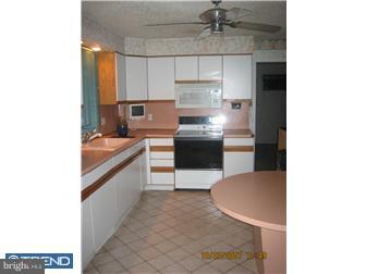51 Balsam Road Levittown, PA 19057 - Photo 6 of 12 Kitchen