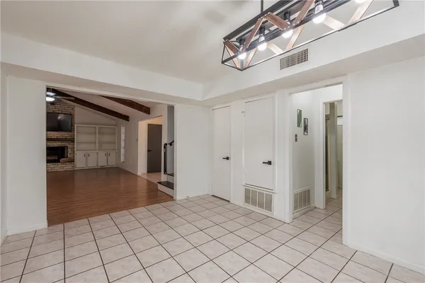 a view of a livingroom with an empty space