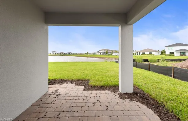 $319,990 | 630 Lakeside Oasis Avenue, Lehigh Acres, FL 33974