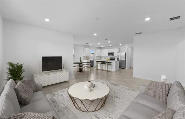 $319,990 | 630 Lakeside Oasis Avenue, Lehigh Acres, FL 33974