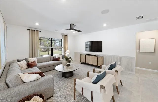 $319,990 | 630 Lakeside Oasis Avenue, Lehigh Acres, FL 33974