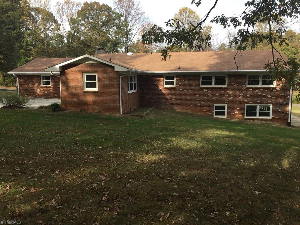 414 Spring Street King, NC 27021 - Photo 5 of 9 Gallery Image 5