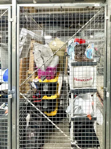 $305,000 | 770 West Gladys Avenue, Unit 305, Chicago, IL 60661