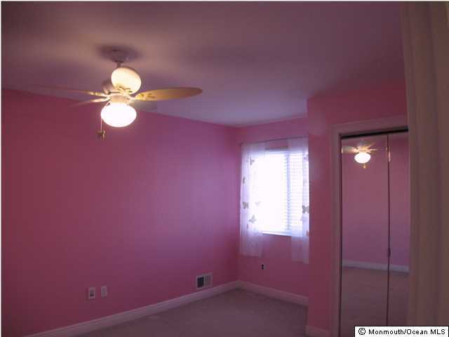387 Middlewood Road Middletown, NJ 07748 - Photo 12 of 15 Additional Photo