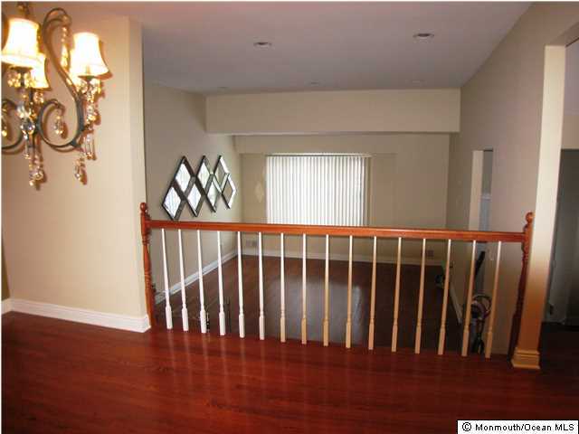 387 Middlewood Road Middletown, NJ 07748 - Photo 4 of 15 Additional Photo