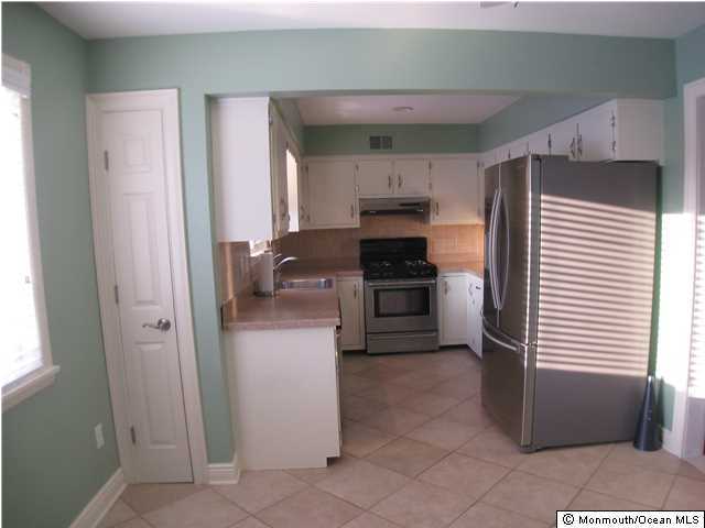 387 Middlewood Road Middletown, NJ 07748 - Photo 6 of 15 Additional Photo