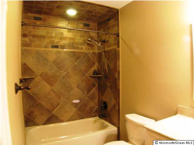 387 Middlewood Road Middletown, NJ 07748 - Photo 9 of 15 Additional Photo