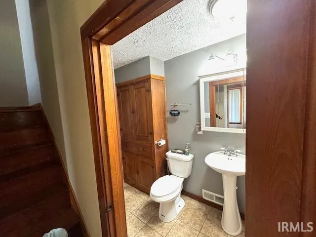 $265,000 | 1911 Highway 71, Fowler, IN 47944