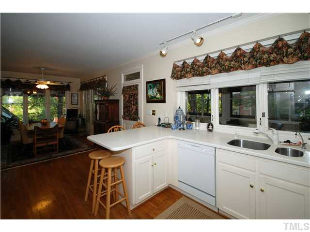 600 Latham Way Raleigh, NC 27604 - Photo 7 of 25 Kitchen