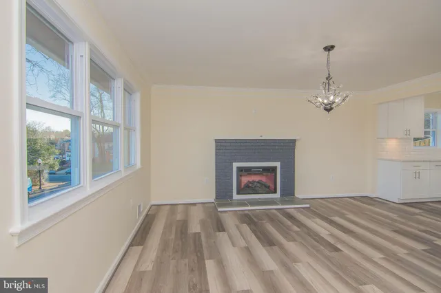 $5,000 | 14 North Montague Street, Arlington, VA 22203