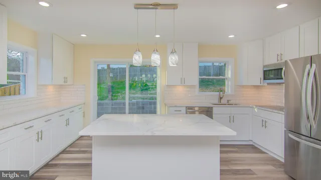 $5,000 | 14 North Montague Street, Arlington, VA 22203