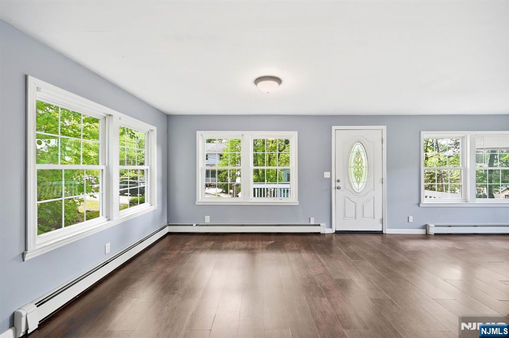 16 Morsemere Road West Milford, NJ 07421 - Photo 9 of 28