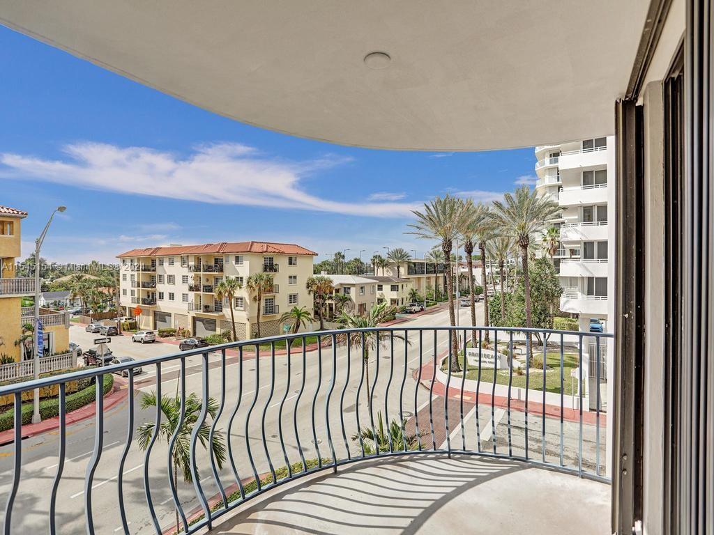 8877 Collins Avenue, Unit 304 Surfside, FL 33154 - Photo 37 of 60