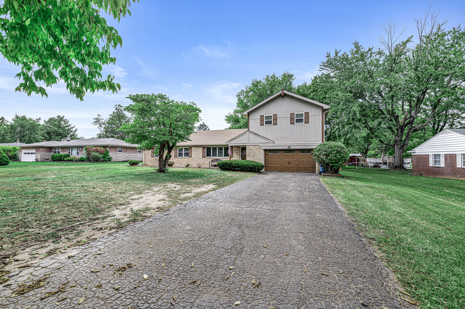 5776 Boy Scout Road Lawrence, IN 46226 - Photo 1 of 32 Gallery Image 1