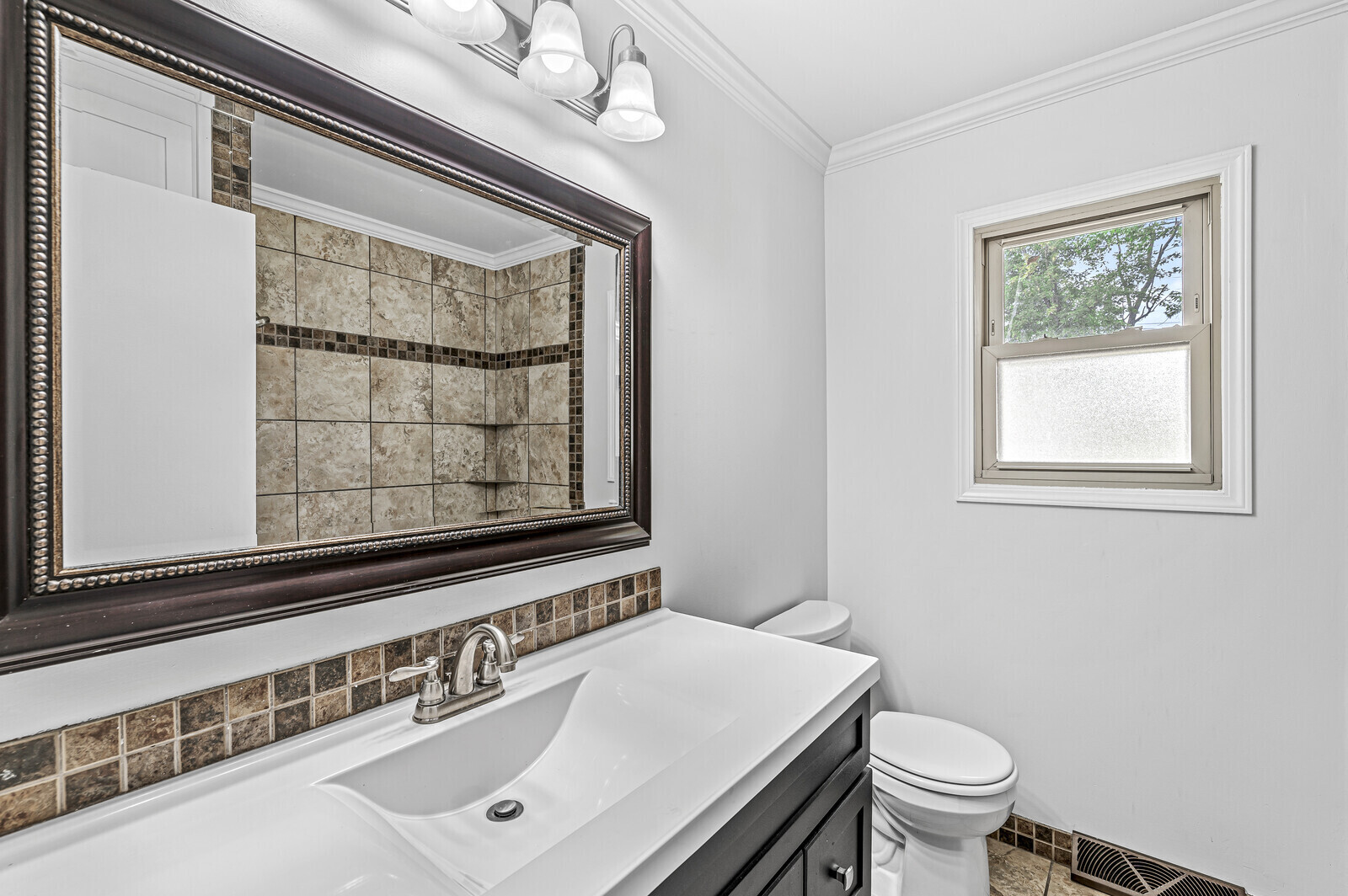 5776 Boy Scout Road Lawrence, IN 46226 - Photo 22 of 32 Gallery Image 22