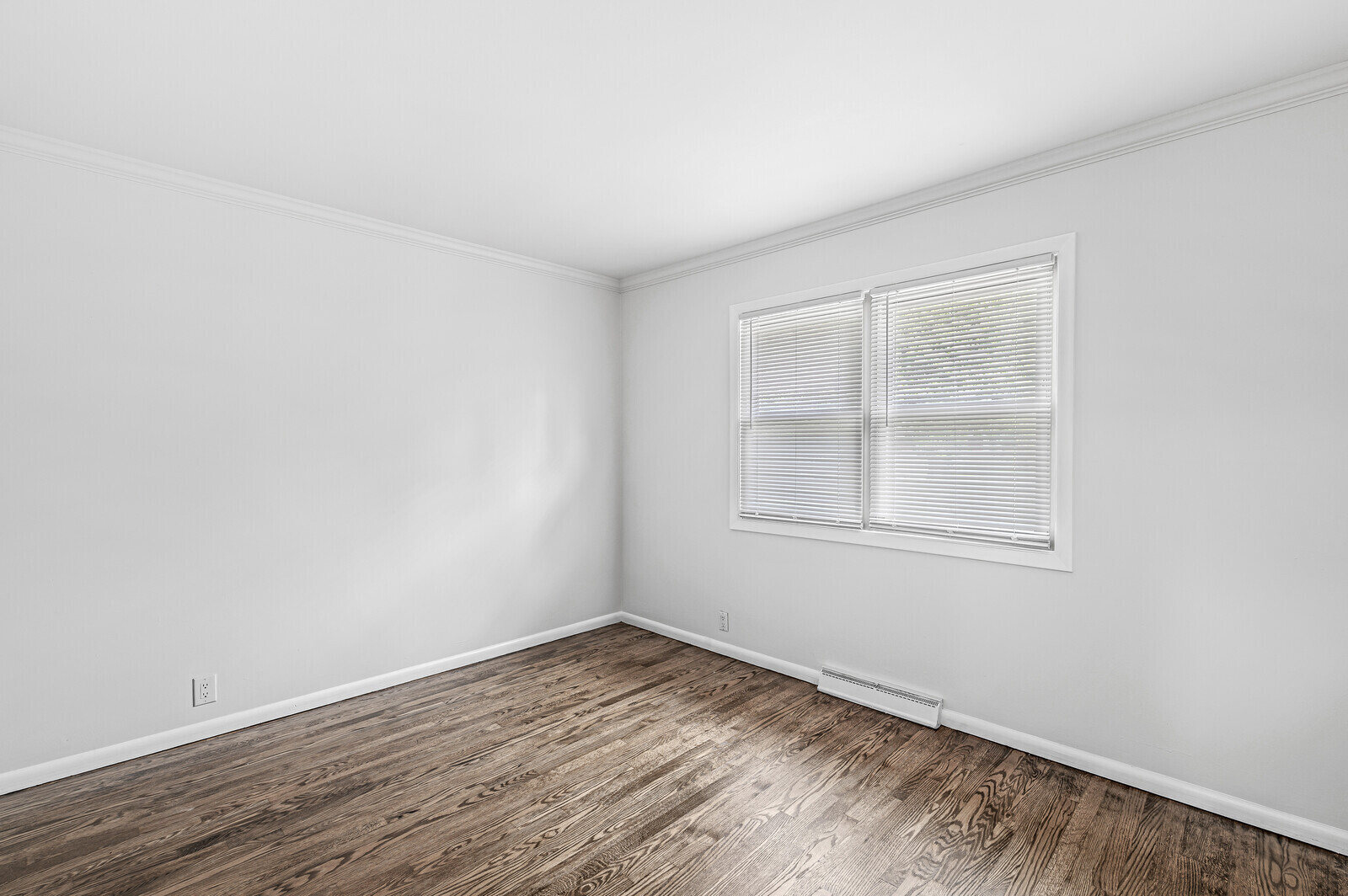 5776 Boy Scout Road Lawrence, IN 46226 - Photo 25 of 32 Gallery Image 25