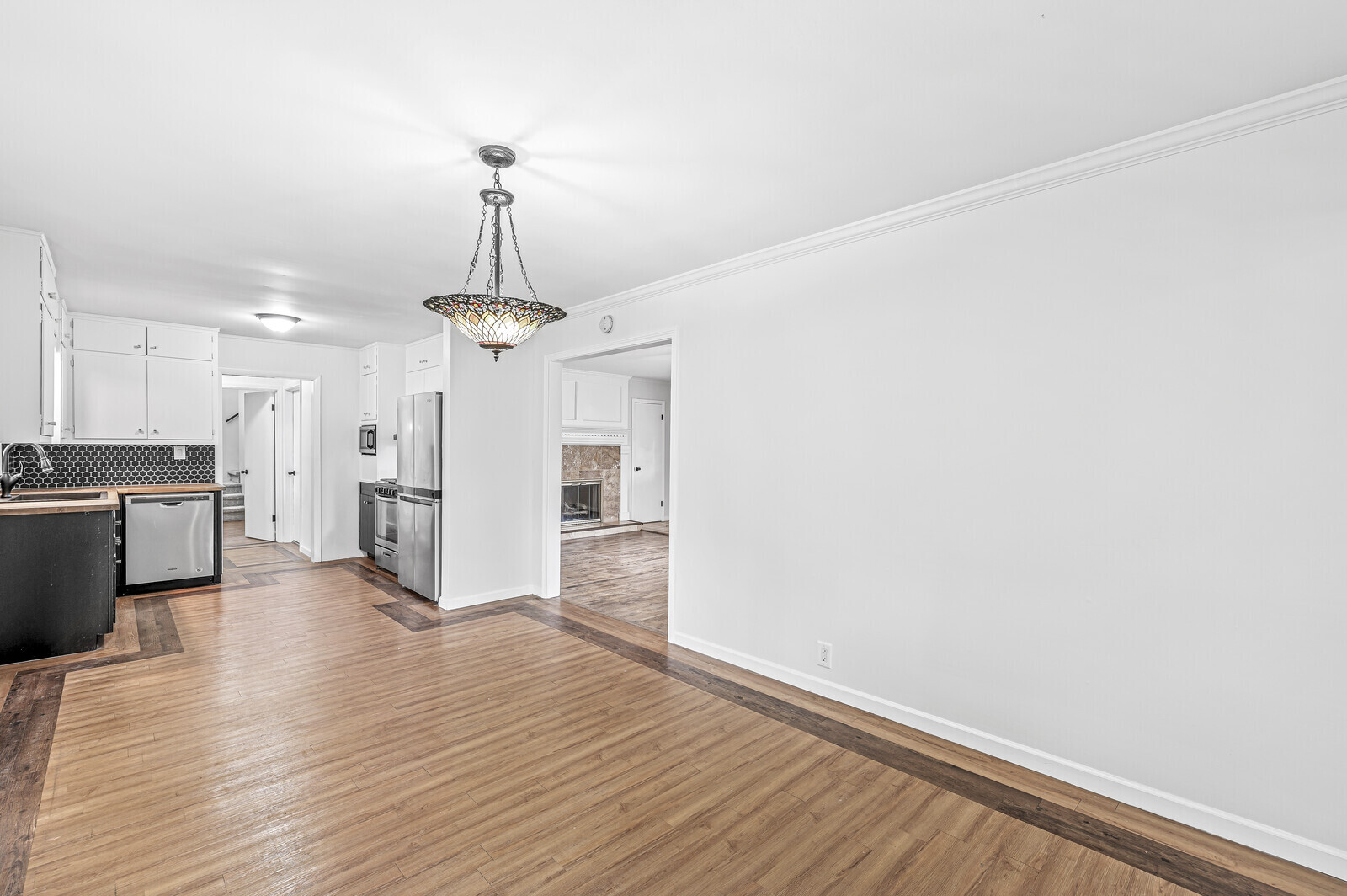 5776 Boy Scout Road Lawrence, IN 46226 - Photo 8 of 32 Gallery Image 8