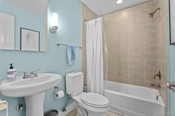 $2,850 | 2240 Clay Street, Unit 503, Denver, CO 80211