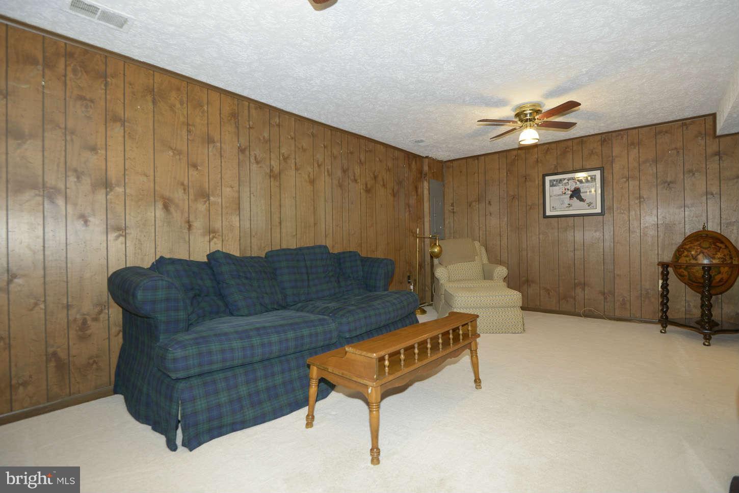 5360 Eliots Oak Road Columbia, MD 21044 - Photo 19 of 22 Family Room | Optional Recreation Room