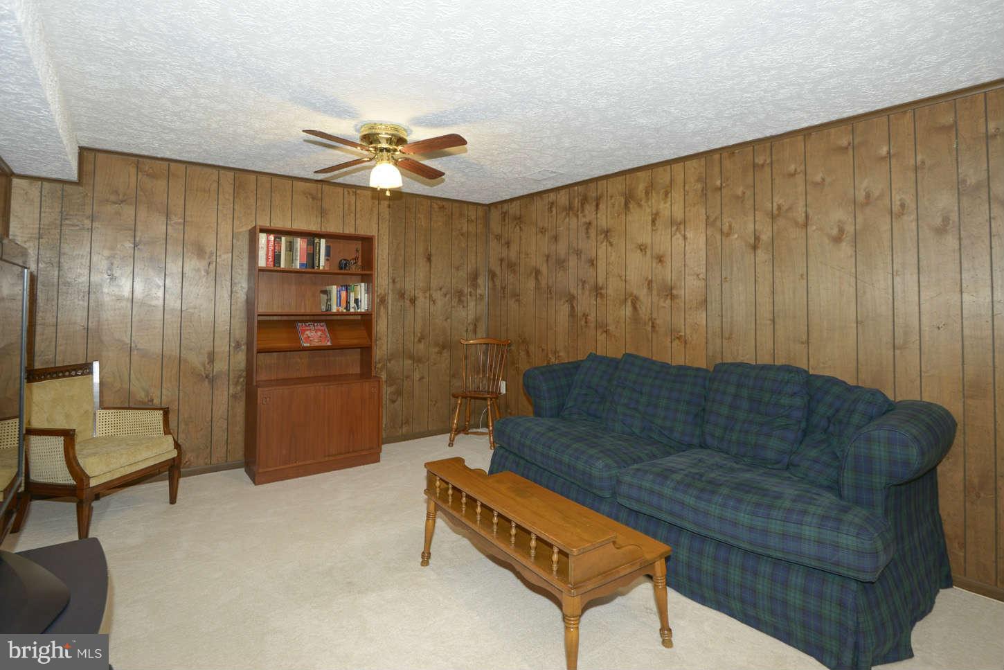 5360 Eliots Oak Road Columbia, MD 21044 - Photo 20 of 22 Family Room | Optional Recreation Room