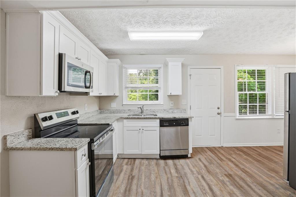 757 Alfred Road Northwest Atlanta, GA 30331 - Photo 11 of 30