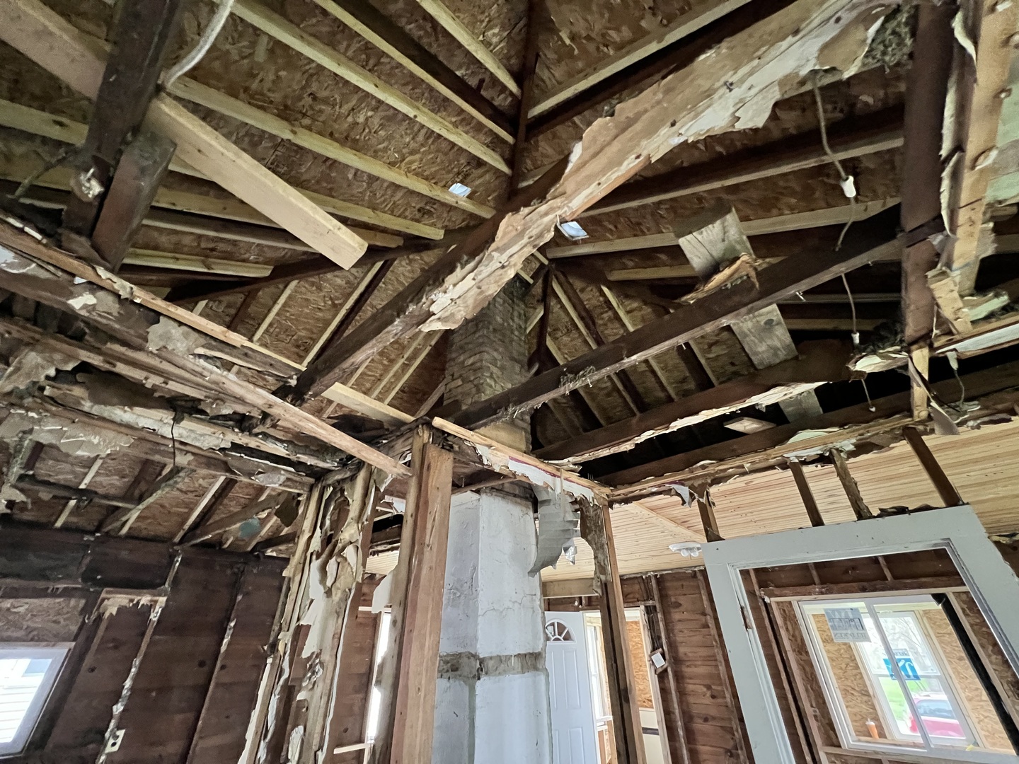 329 Albert Boulevard Kankakee, IL 60901 - Photo 9 of 15 a view of a refrigerator