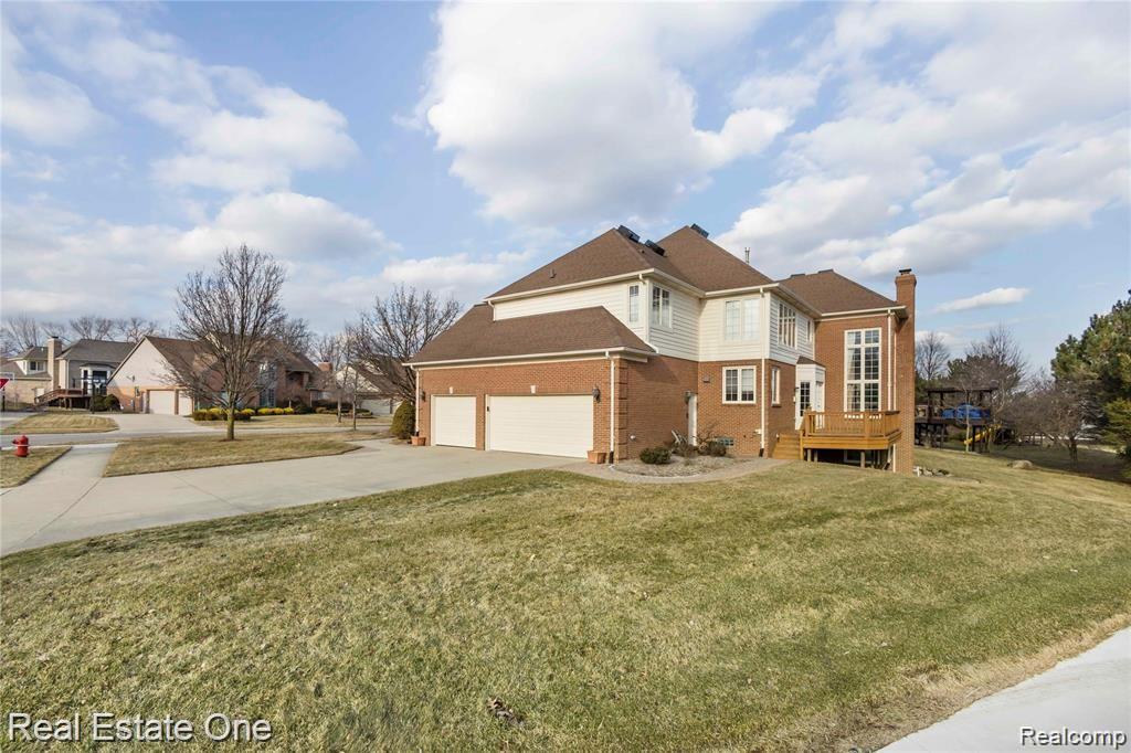 2049 Mapleridge Road Rochester Hills, MI 48309 - Photo 37 of 38